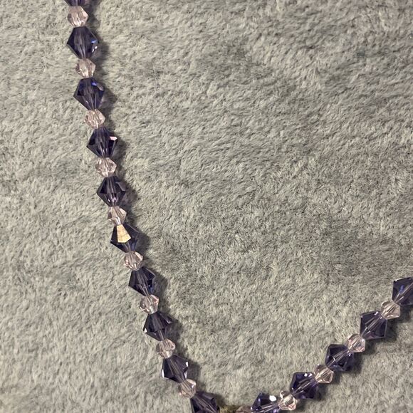 Beautiful Faceted Crystal Pendant & Beaded Necklace Purple Pink Elegant Dainty - Picture 5 of 8